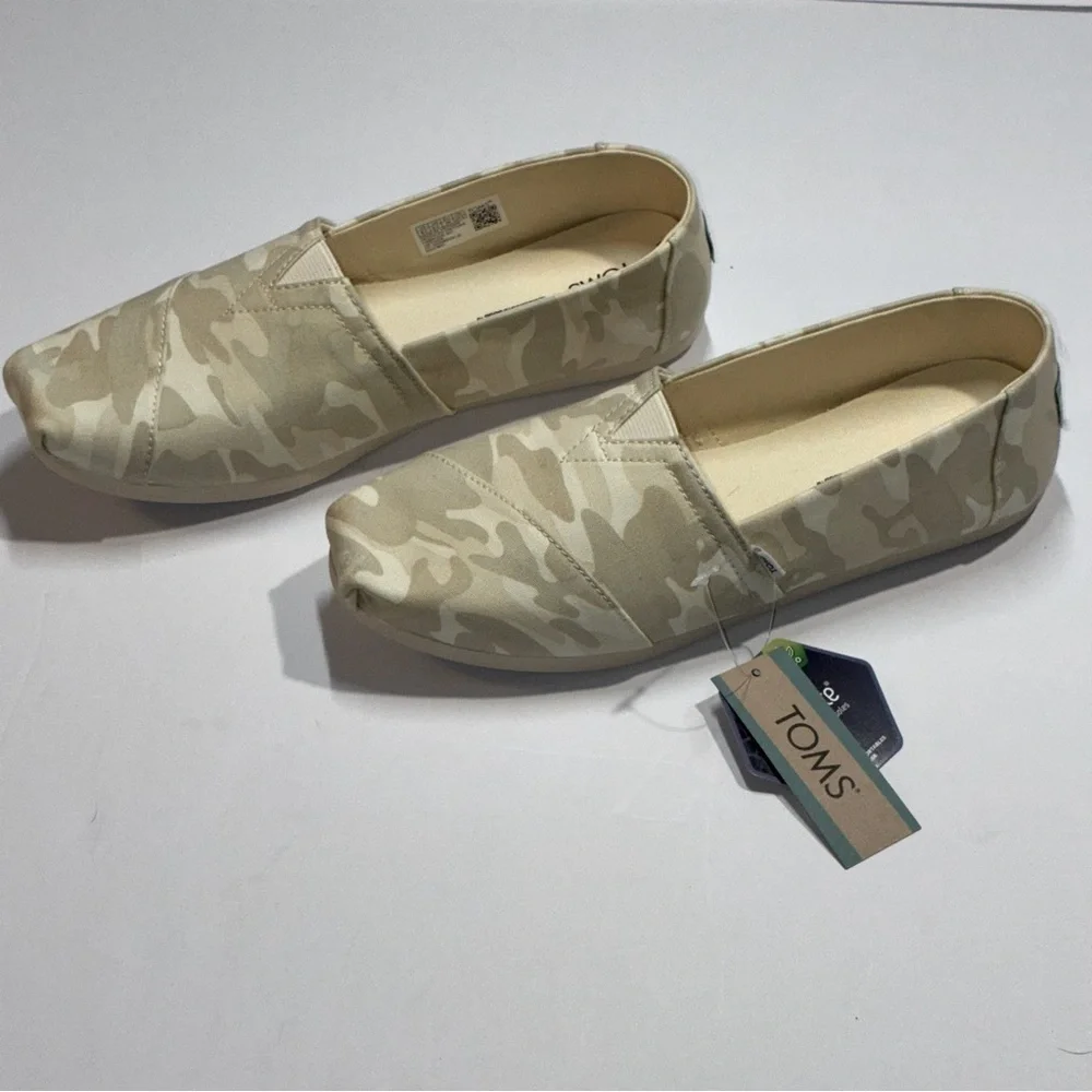 TOMS Alpargata Egret Camo Slip On Womens 8.5 NIB Beige Flats Casual